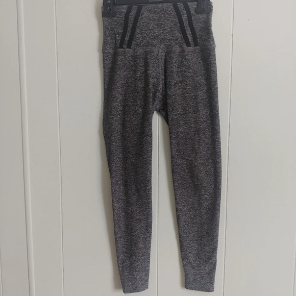 Beyond Yoga space dye gray high waisted legging small S - Picture 1 of 8
